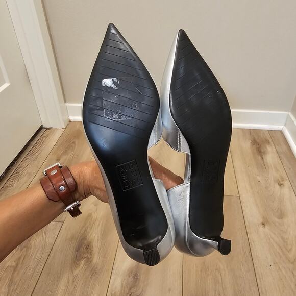 Naturalizer Gallent Silver Pointy Low Heel Pumps Size 7 - Picture 7 of 9